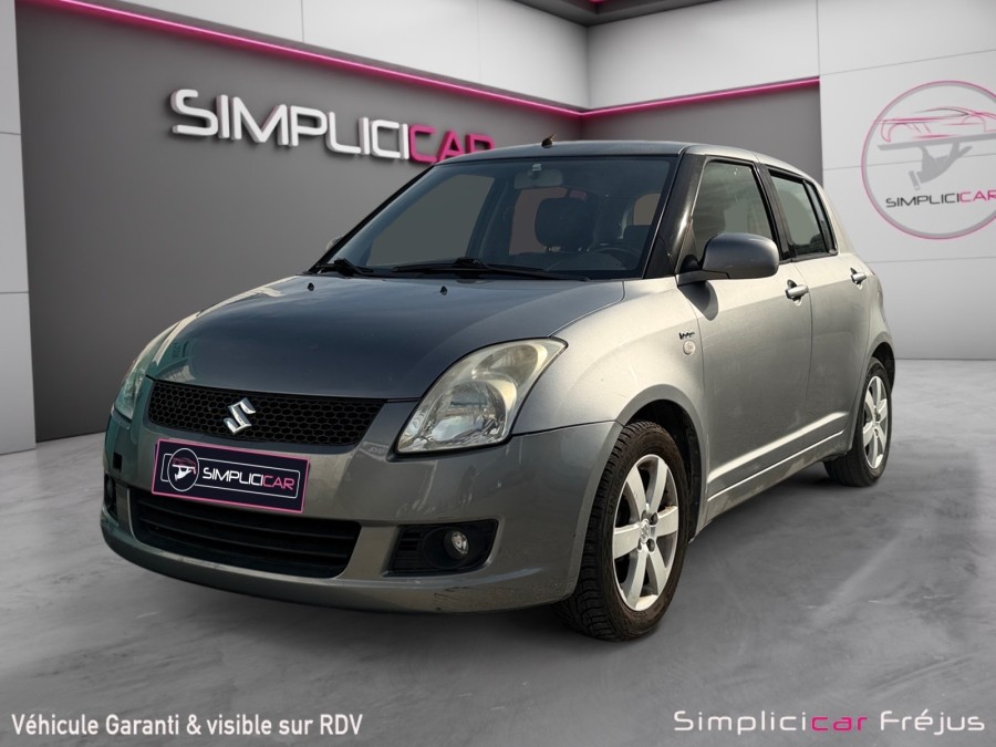 SUZUKI d'occasion SWIFT 1.3 DDIS 75 SWIFT IN THE CITY de 2008 Frejus