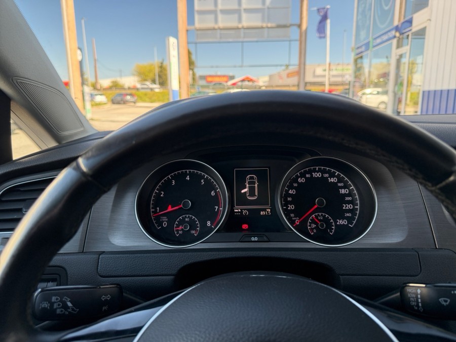 VOLKSWAGEN d'occasion GOLF 1.2 TSI 105 LOUNGE de 2013 Frejus (83)﻿