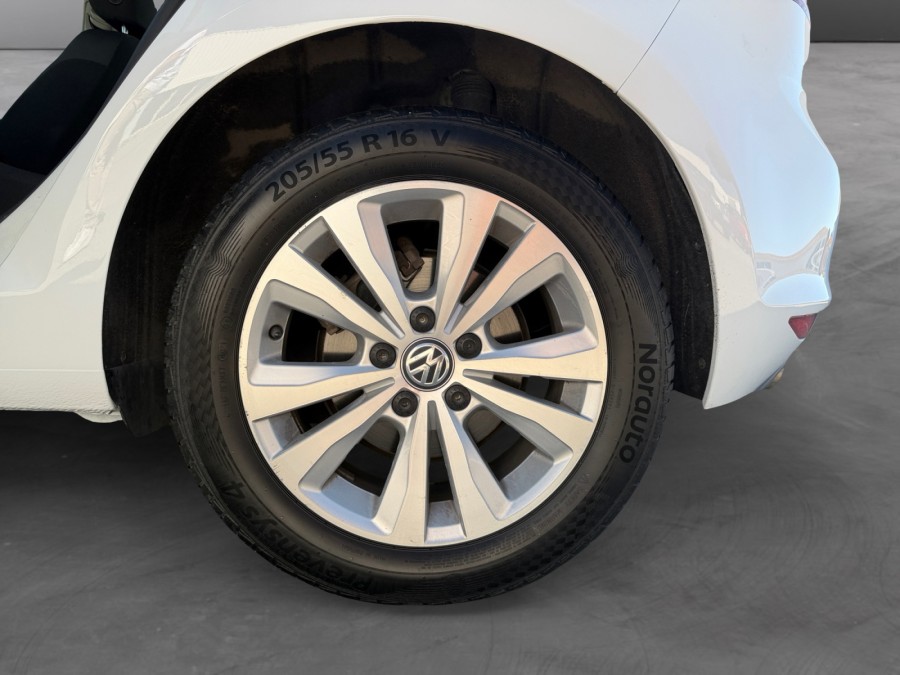 VOLKSWAGEN d'occasion GOLF 1.2 TSI 105 LOUNGE de 2013 Frejus (83)﻿