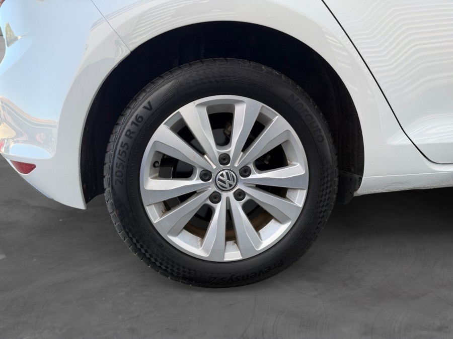 VOLKSWAGEN d'occasion GOLF 1.2 TSI 105 LOUNGE de 2013 Frejus (83)﻿