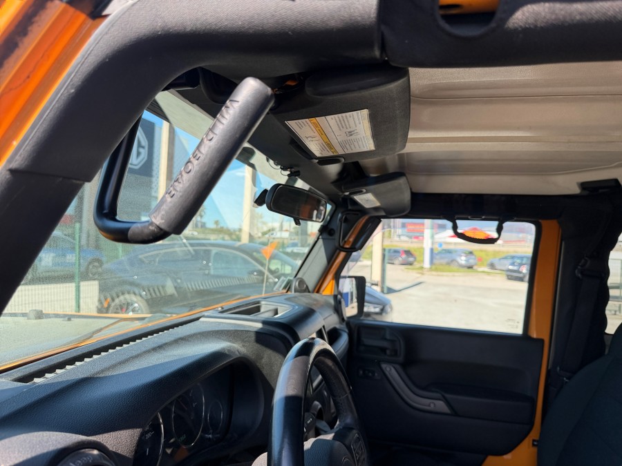 JEEP d'occasion WRANGLER 2.8 CRD 200 SPORT de 2013 Frejus (83)﻿