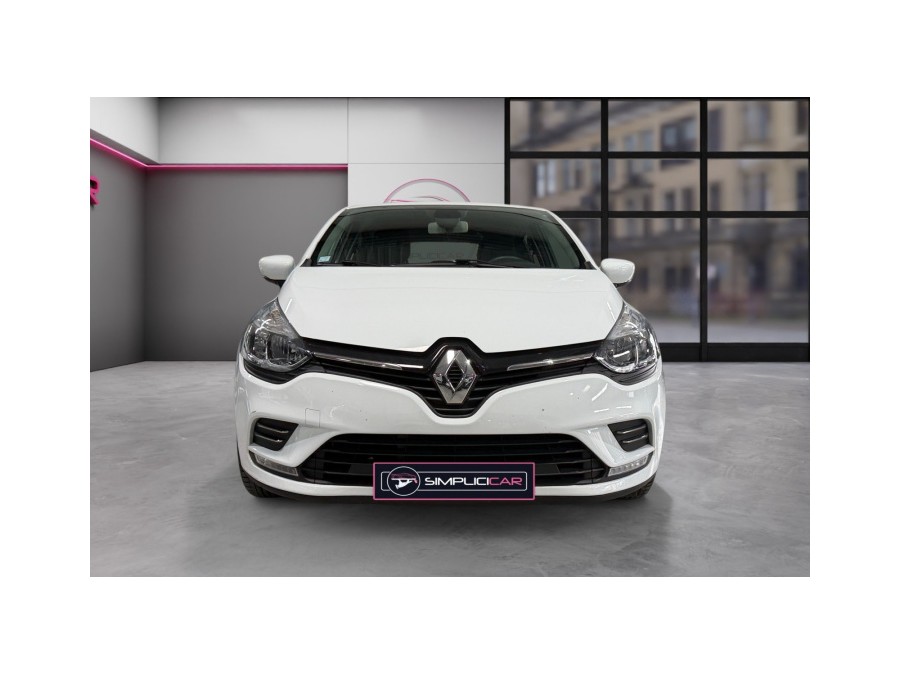 RENAULT d'occasion CLIO 1.2 16V 75 TREND de 2018 Magny-en-Vexin (95)﻿