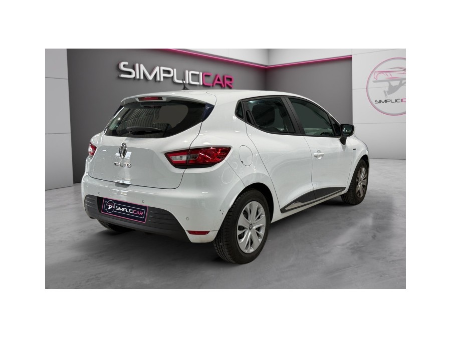 RENAULT d'occasion CLIO 1.2 16V 75 TREND de 2018 Magny-en-Vexin (95)﻿