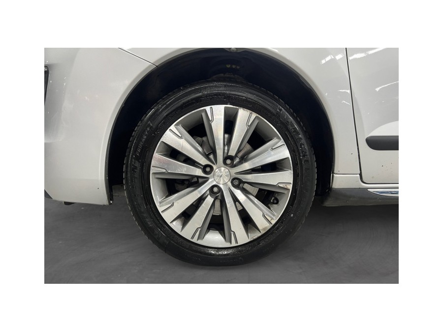 PEUGEOT d'occasion 3008 2.0 HDI 16V 150 FELINE de 2014 Magny-en-Vexin