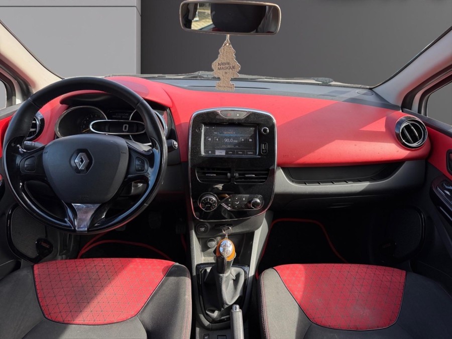 RENAULT d'occasion CLIO 0.9 TCE 90 ENERGY DYNAMIQUE de 2013 Salon de