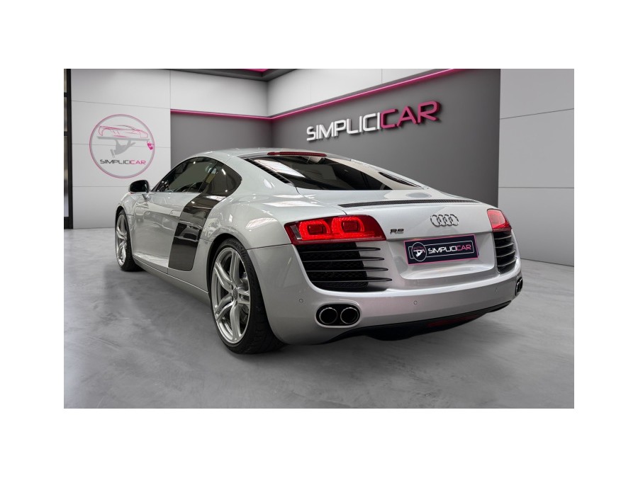 AUDI d'occasion R8 V8 4.2 FSI 420 QUATTRO R TRONIC de 2010 Lyon Ouest