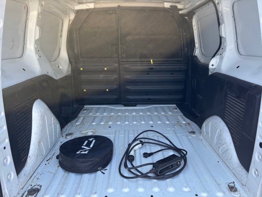 PEUGEOT d'occasion PARTNER STANDARD ELECTRIC PREMIUM de 2016 Pertuis