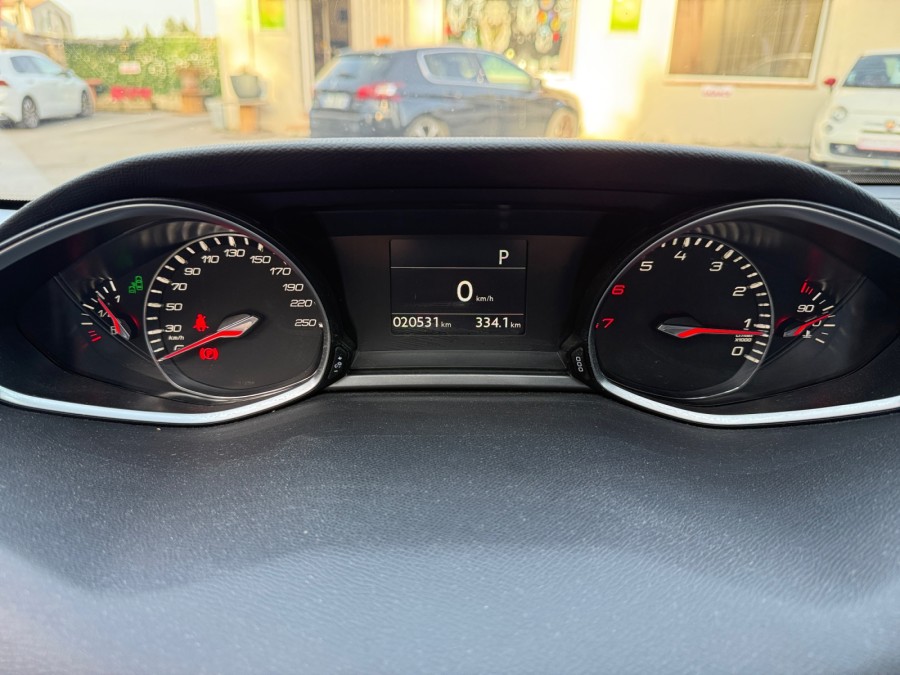 PEUGEOT d'occasion 308 LPHNYW-C1K000 de 2015 Pertuis (84)﻿