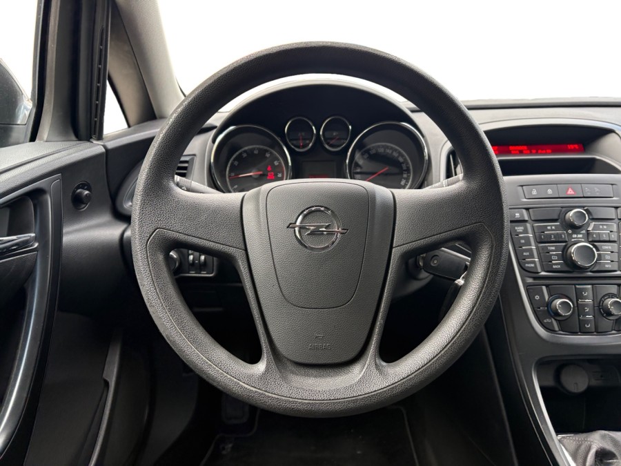 OPEL d'occasion ASTRA 1.4 TWINPORT 100 ESSENTIA de 2011 Méry Sur Oise