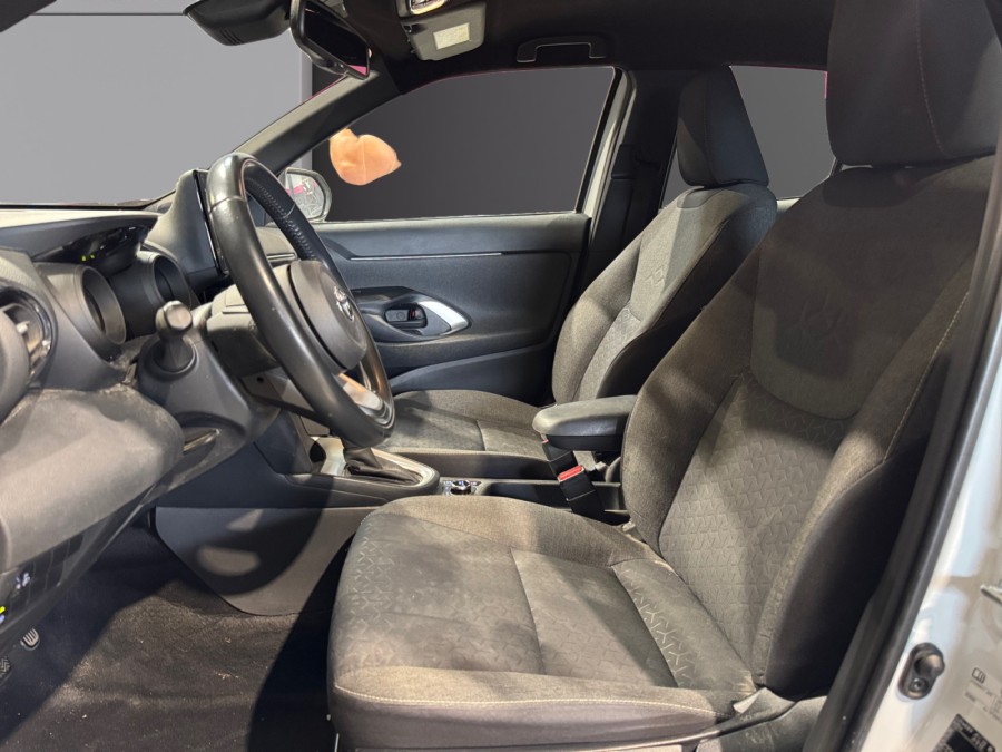 TOYOTA d'occasion YARIS 116 AWD-I de 2022 Narbonne (11)﻿
