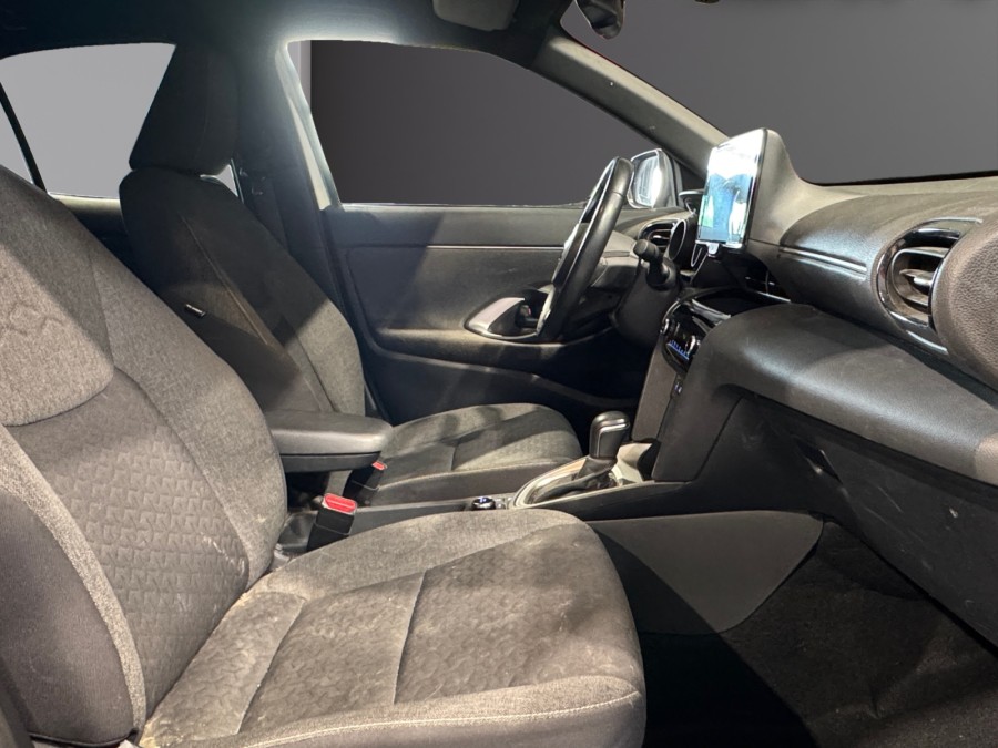 TOYOTA d'occasion YARIS 116 AWD-I de 2022 Narbonne (11)﻿