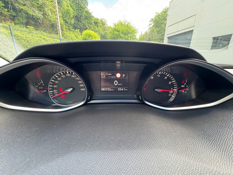 PEUGEOT d'occasion 308 1.2 PURE TECH 130 allure EAT8 de 2019 Vienne