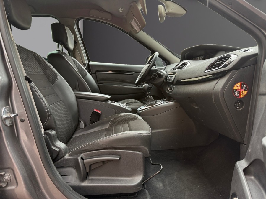 RENAULT d'occasion SCENIC 1.6 DCI 130 bose de 2015 Cannes (06)﻿