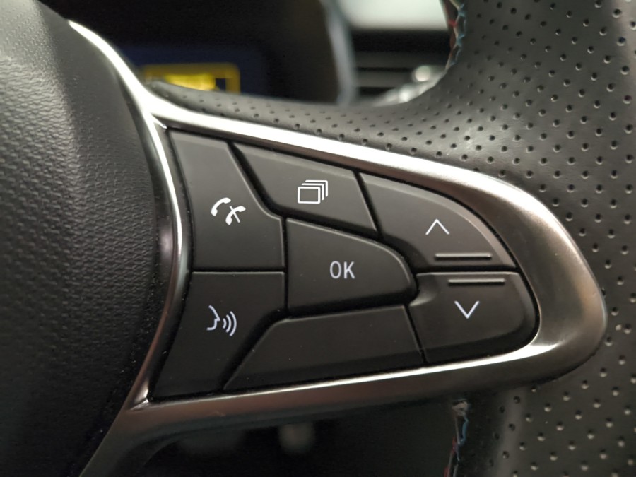 RENAULT d'occasion CLIO 1.6 E-TECH 145 ESPRIT ALPINE de 2025 St Jean