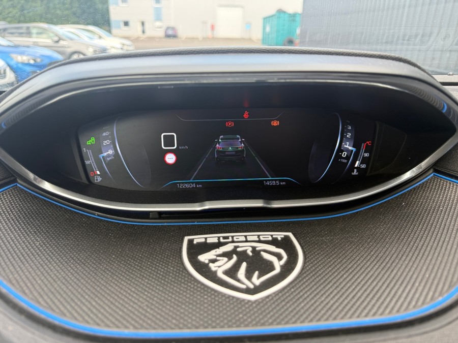 PEUGEOT d'occasion 3008 2.0 BlueHDI 150 de 2017 Andrezieux (42)﻿