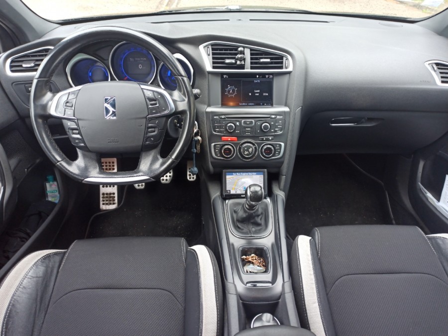 CITROEN d'occasion DS4 2.0 HDI 135 WIFI ON BOARD de 2012 Brest (29)﻿