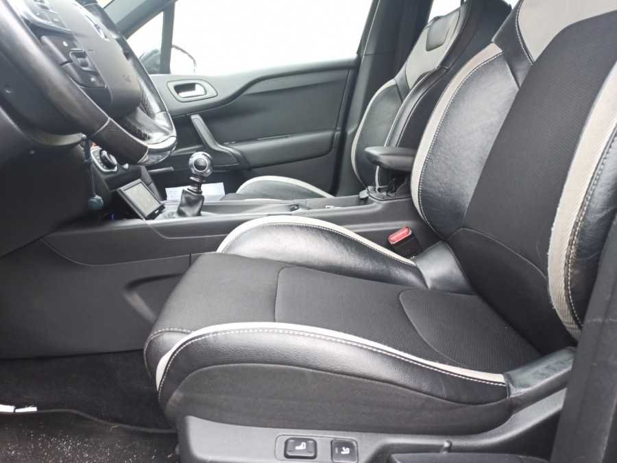 CITROEN d'occasion DS4 2.0 HDI 135 WIFI ON BOARD de 2012 Brest (29)﻿