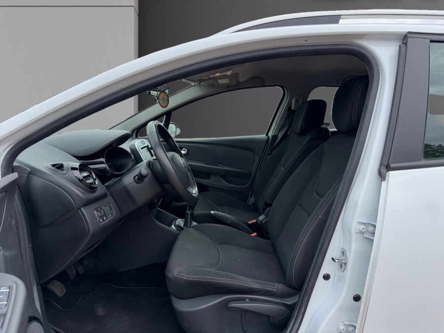 RENAULT d'occasion CLIO TCE 90 BUSINESS de 2019 Tours (37)﻿