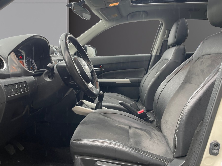 SUZUKI d'occasion VITARA 1.6 VVT PRIVILEGE ALLGRIP de 2015 Genevois