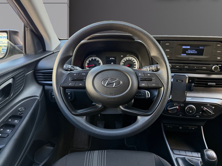 HYUNDAI d'occasion I20 1.2 84 INITIA de 2022 Cannes (06)﻿