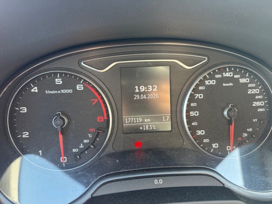 AUDI d'occasion A3 1.4 TFSI 122 AMBIENTE de 2012 Orgeval Verneuil
