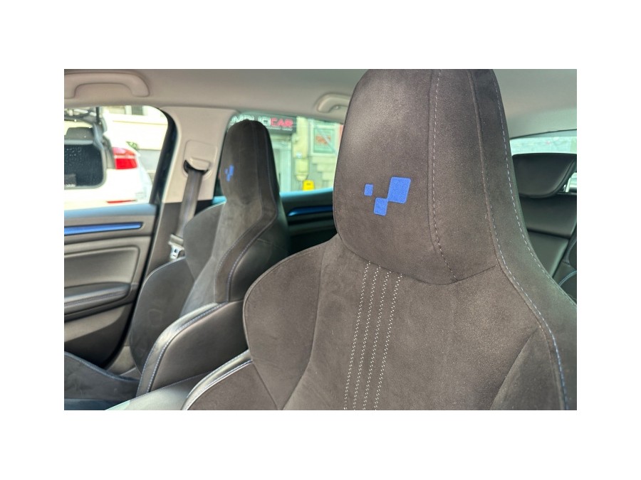 RENAULT d'occasion MEGANE IV BERLINE BICORPS TROIS OU CINQ PORTES TCE