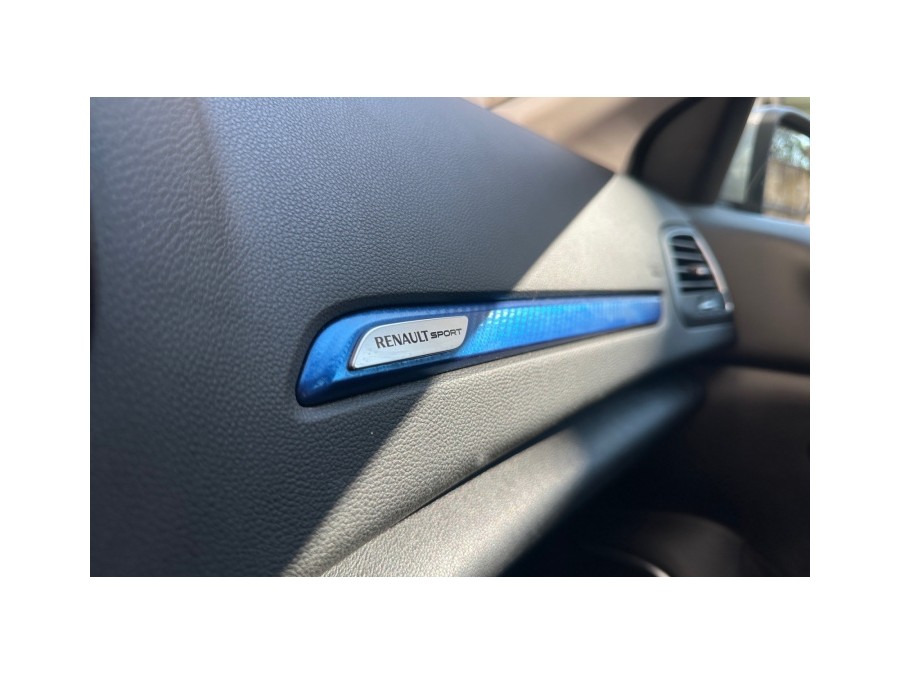 RENAULT d'occasion MEGANE IV BERLINE BICORPS TROIS OU CINQ PORTES TCE