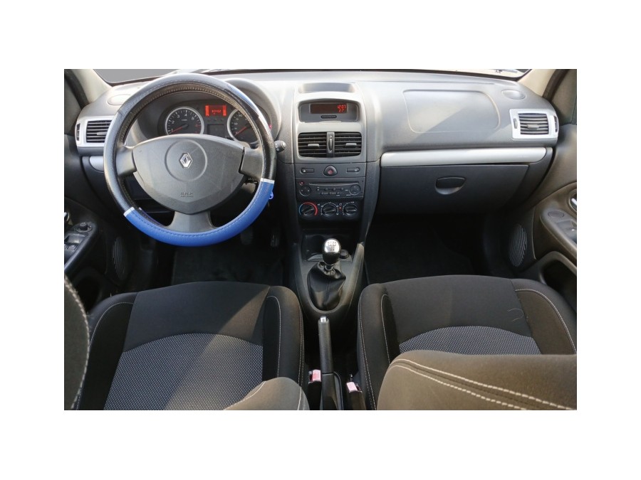 RENAULT d'occasion CLIO CAMPUS ECO2 AUTHENTIQUE 1.2 16V 75 de 2012 La