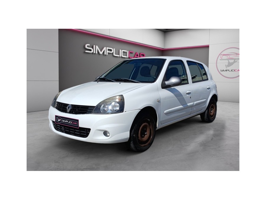 RENAULT d'occasion CLIO CAMPUS ECO2 AUTHENTIQUE 1.2 16V 75 de 2012 La