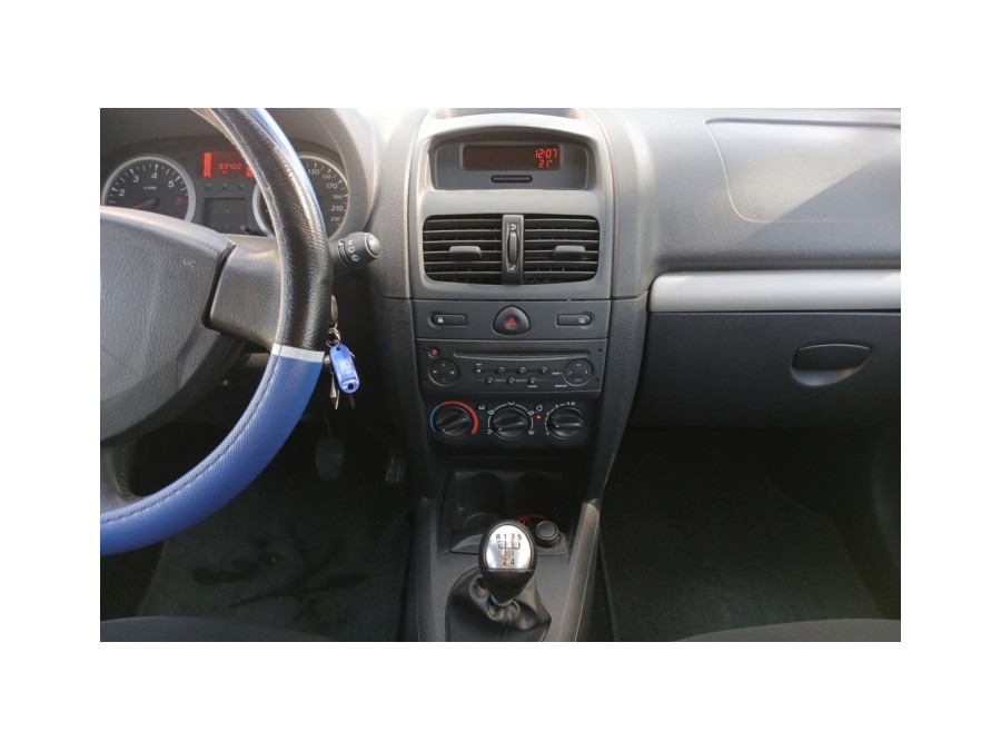 RENAULT d'occasion CLIO CAMPUS ECO2 AUTHENTIQUE 1.2 16V 75 de 2012 La