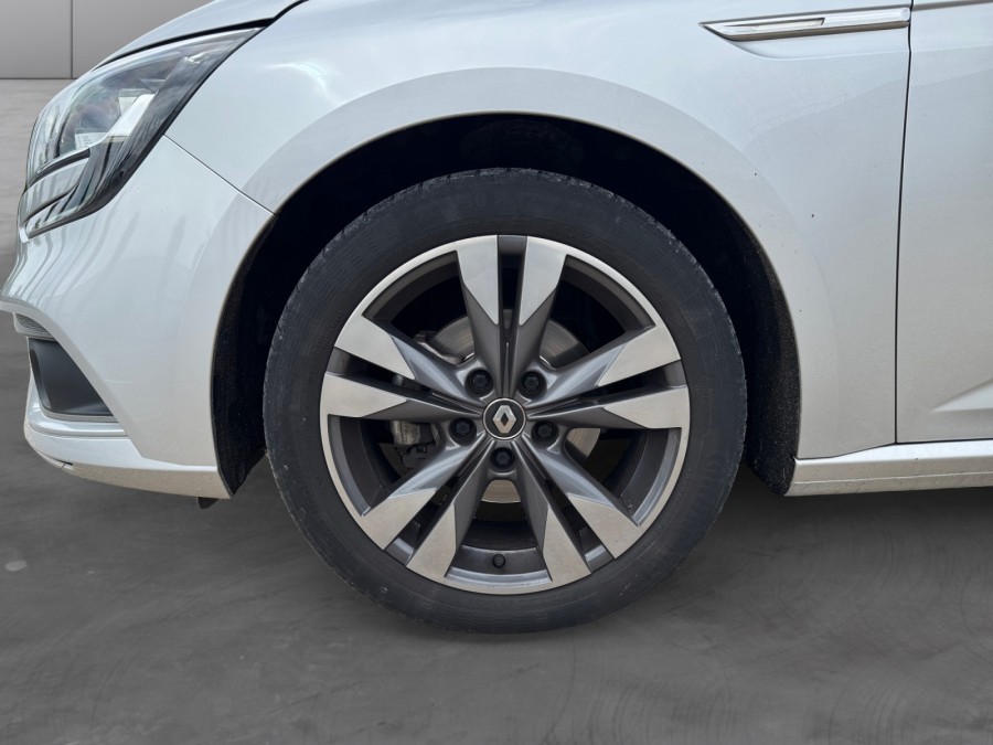 RENAULT d'occasion MEGANE TCE 140 INTENS de 2019 Orleans (45)﻿
