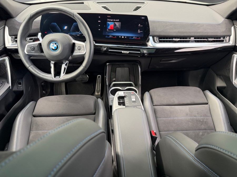 BMW d'occasion IX IX2 20 EDRIVE 204 M SPORT de 2024 Lyon Nord (69)﻿