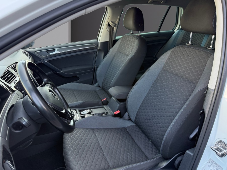 VOLKSWAGEN d'occasion GOLF 1.5 TSI EVO 130 CONFORTLINE DSG de 2019
