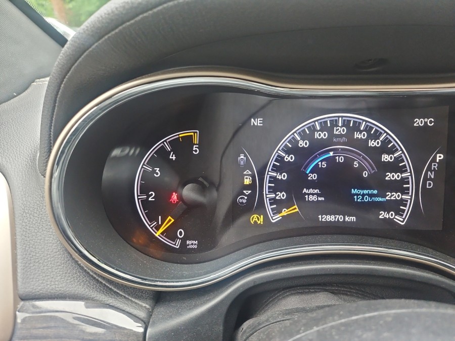 JEEP d'occasion GRAND CHEROKEE 3.0 CRD V6 250 NIGHT EAGLE BA de 2016