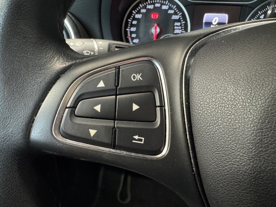 MERCEDES d'occasion CLASSE-A 1.6 A-180 16V de 2017 Villebon Sur