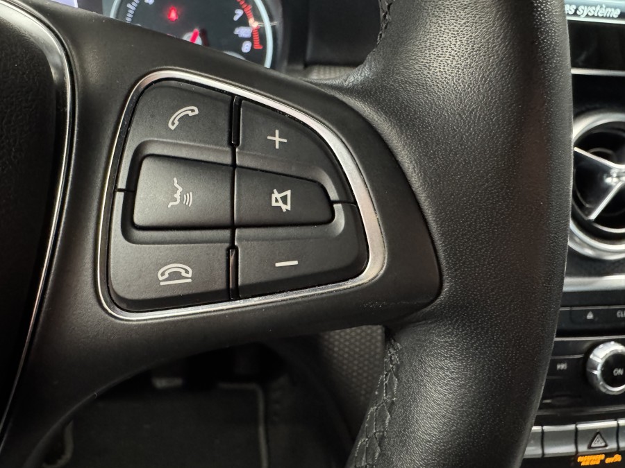 MERCEDES d'occasion CLASSE-A 1.6 A-180 16V de 2017 Villebon Sur