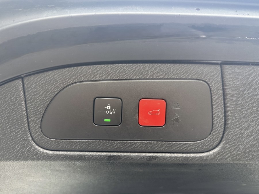 DS d'occasion DS7 1.6 PURE TECH 180 RIVOLI BA de 2019 Montreuil (93)﻿
