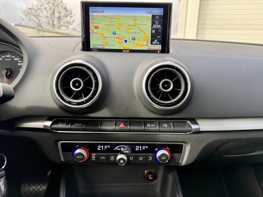 AUDI d'occasion A3 1.4 TFSI 150 S LINE S TRONIC de 2015 Besançon (25)﻿