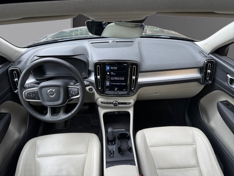 VOLVO d'occasion XC40 T2 129 ESSENTIAL GEARTRONIC de 2020 Cannes (06)﻿