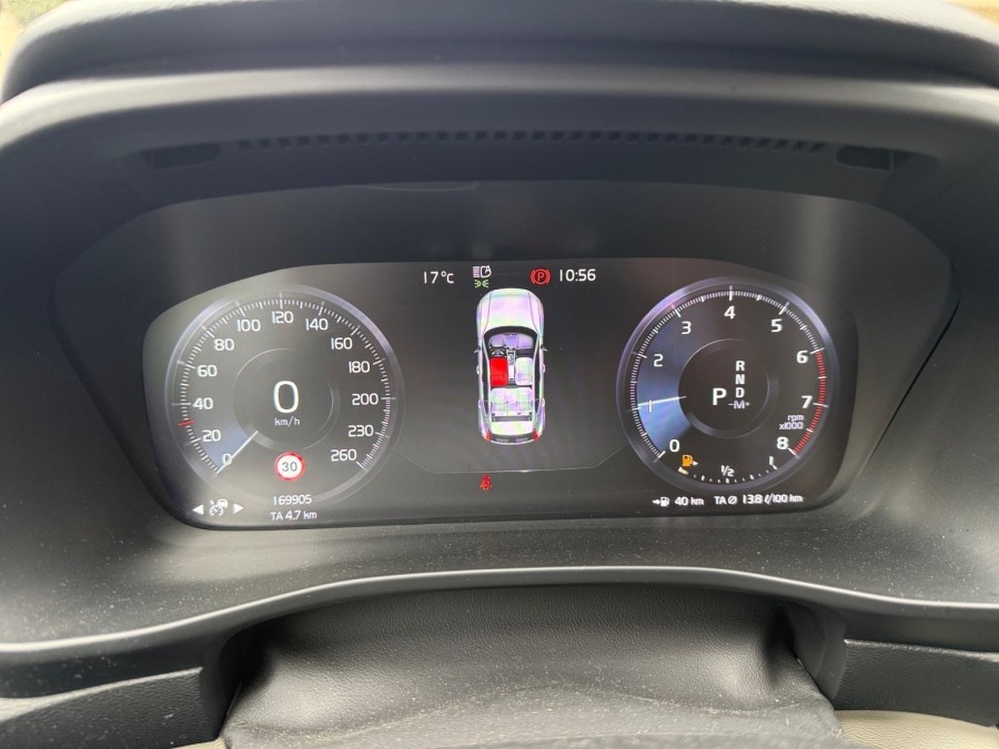 VOLVO d'occasion XC40 T2 129 ESSENTIAL GEARTRONIC de 2020 Cannes (06)﻿