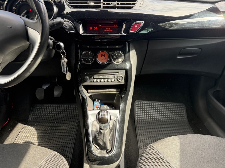 CITROEN d'occasion DS3 1.2 PURE TECH 110 so chic de 2015 Les Sables