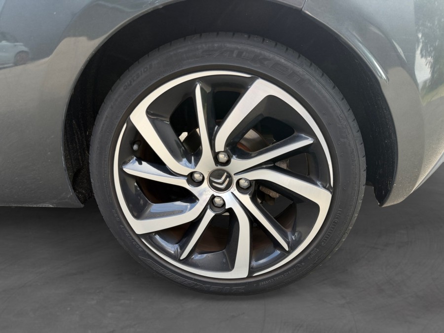 CITROEN d'occasion DS3 1.2 PURE TECH 110 so chic de 2015 Les Sables