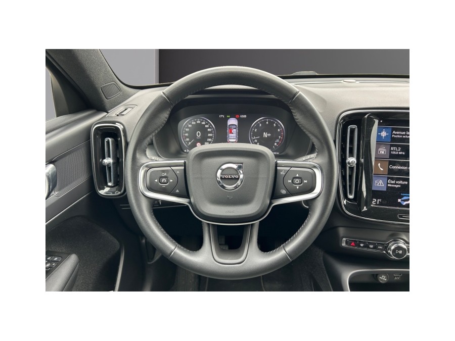 VOLVO d'occasion XC40 T2 MOMENTUM BUSINESS de 2021 Champigny sur