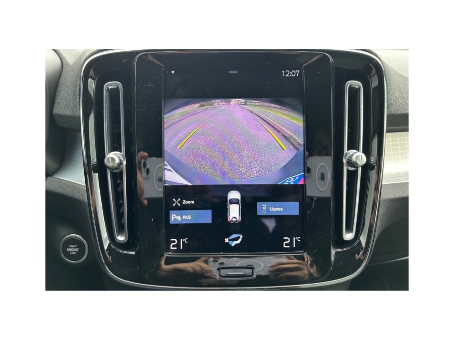VOLVO d'occasion XC40 T2 MOMENTUM BUSINESS de 2021 Champigny sur