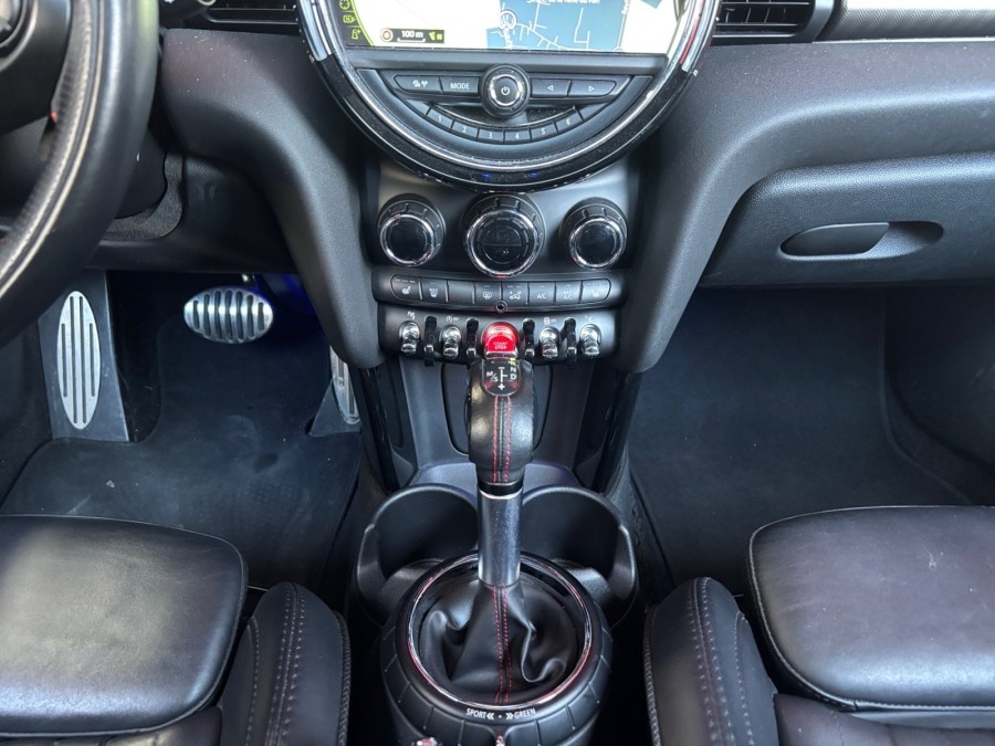 MINI d'occasion COOPER JCW EXCLUSIVE DESIGN BA de 2015 Pertuis (84)﻿
