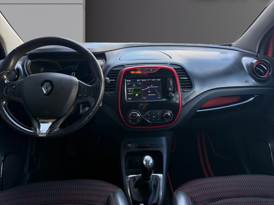 RENAULT d'occasion CAPTUR 0.9 TCE 90 LIFE ENERGY de 2015 Andrezieux