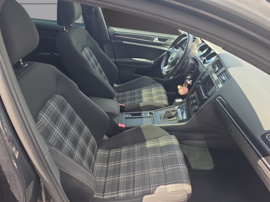 VOLKSWAGEN d'occasion GOLF 2.0 TDI 184 GTD DSG de 2016 Le Puy en