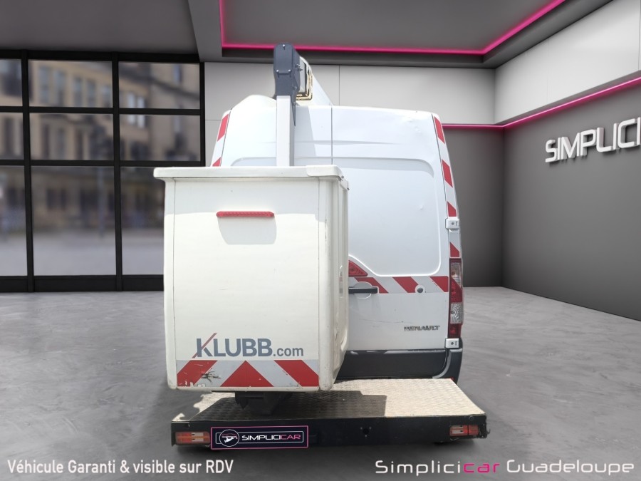 RENAULT d'occasion MASTER F3500 L2H2 DCI 145 NACELLE de 2022
