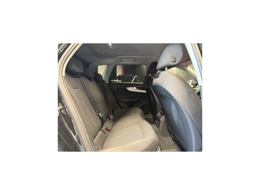 AUDI d'occasion A4 AVANT 30 TDI 136 BUSINESS EXECUTIVE S TRONIC de