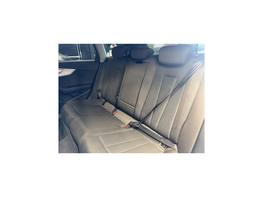 AUDI d'occasion A4 AVANT 30 TDI 136 BUSINESS EXECUTIVE S TRONIC de